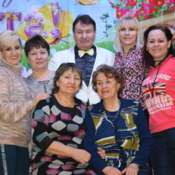 8 марта-праздник прекрасных дам