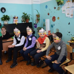 А, ну-ка, мальчики!